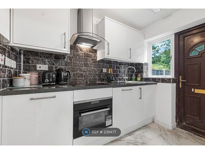 Studio To Rent In Wilkinson Croft, Birmingham, B8