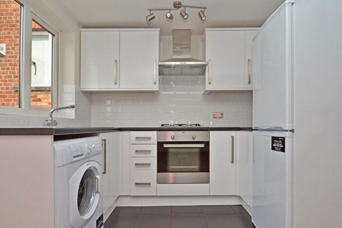 1 Bedroom Flat To Rent In Hoole Road, Chester, CH2