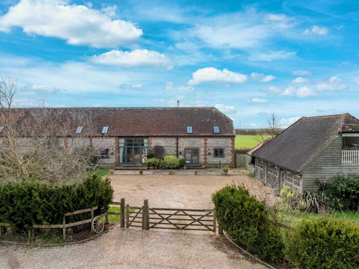 4 Bedroom Barn Conversion For Sale In Easton Lane, Sidlesham, Chichester, West Sussex, PO20