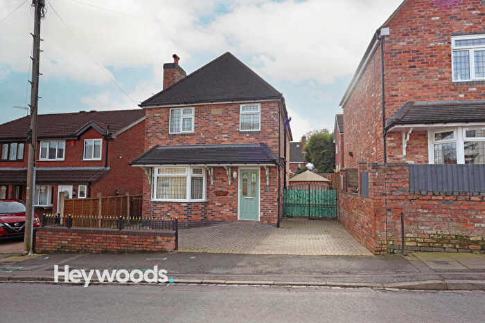 4 Bedroom Detached House For Sale In James Street, West End, Stoke-on-Trent, Staffordshire, ST4