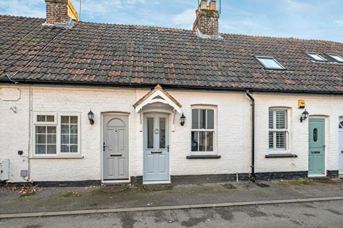 1 Bedroom Terraced House To Rent In Oak Lane, Windsor, SL4