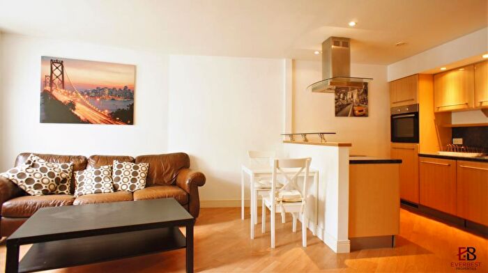 2 Bedroom Apartment To Rent In City Gate, Bath Lane, Newcastle Upon Tyne, NE1