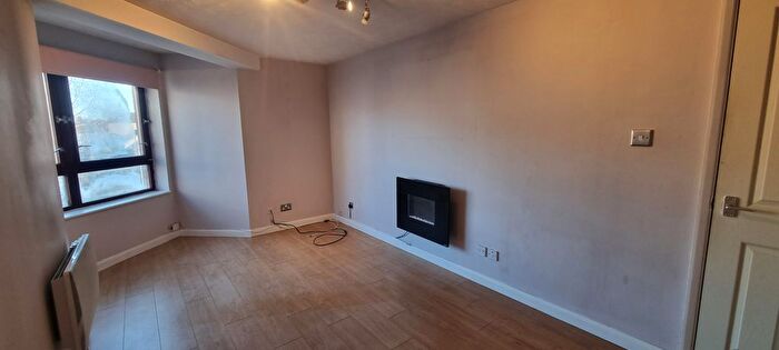 1 Bedroom Flat To Rent In Tannadice Court, Dundee, DD3