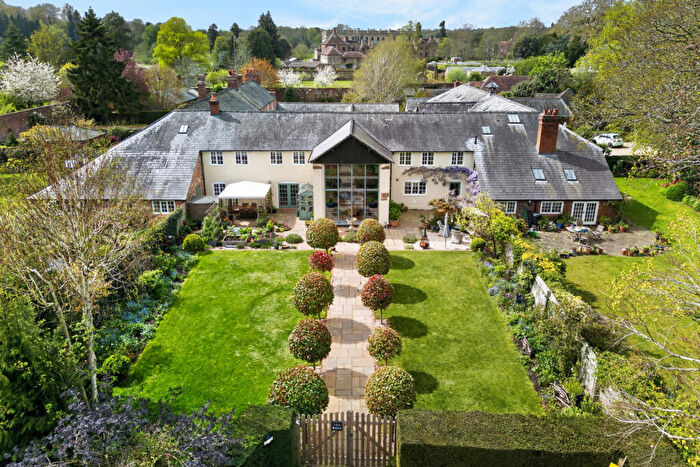 4 Bedroom Barn Conversion For Sale In Stoneleigh Abbey, Kenilworth, Warwickshire, CV8