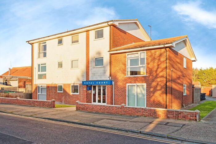 1 Bedroom Flat For Sale In Pier Avenue, Whitstable, CT5