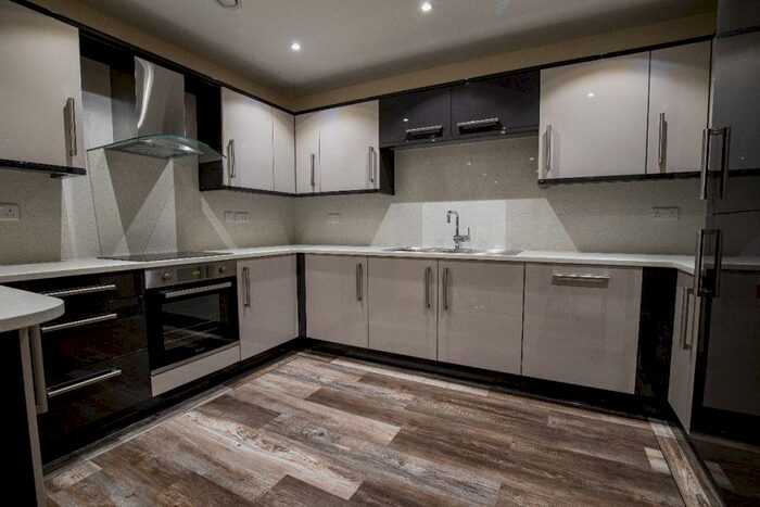 3 Bedroom Apartment To Rent In Ecco, S11