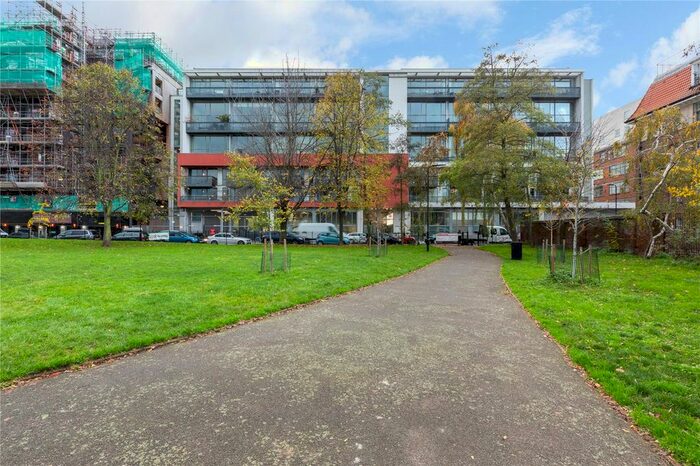 2 Bedroom Flat To Rent In Union Wharf, Wenlock Road, Hackney, London, N1