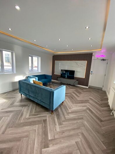 4 Bedroom Terraced House To Rent In Walter Road, Swansea, SA1