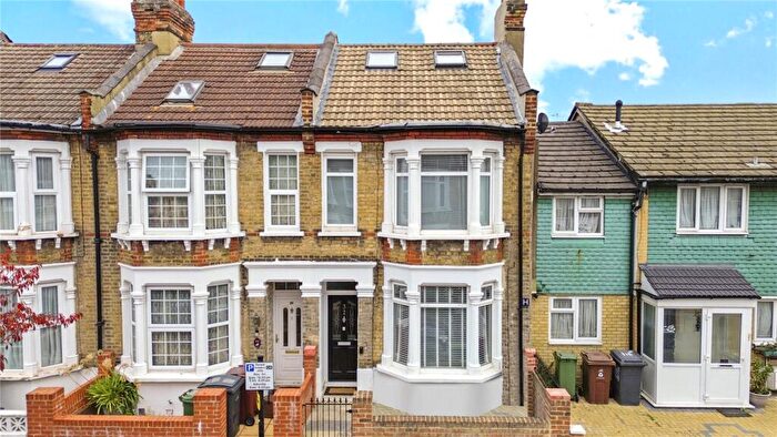 5 Bedroom Terraced House For Sale In Salcombe Road, Walthamstow, London, E17