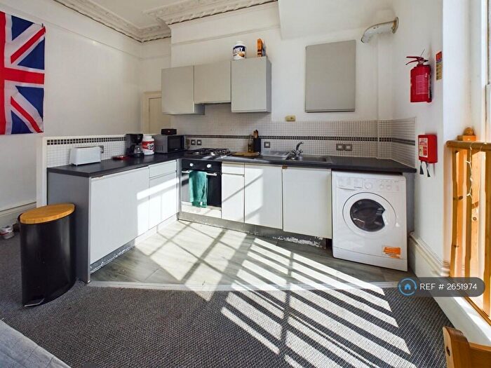 2 Bedroom Flat To Rent In Clarence Street, Gloucester, GL1