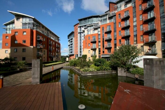 2 Bedroom Property To Rent In Gotts Road, City Island, Leeds, LS12