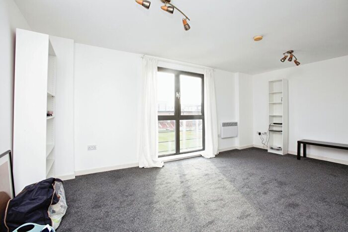 2 Bedroom Flat To Rent In Brisbane Road, London, E10