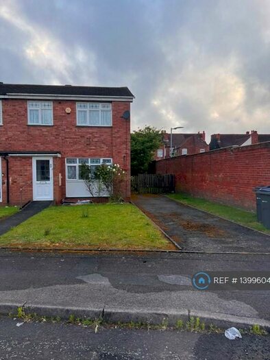 3 Bedroom Semi-Detached House To Rent In Andrew Gardens, Birmingham, B21