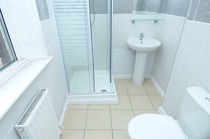 1 Bedroom Studio To Rent In Killingworth Road, South Gosforth, Newcastle Upon Tyne, NE3
