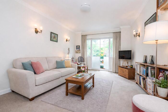 2 Bedroom House To Rent In Old Marylebone Road, Marylebone, London, NW1