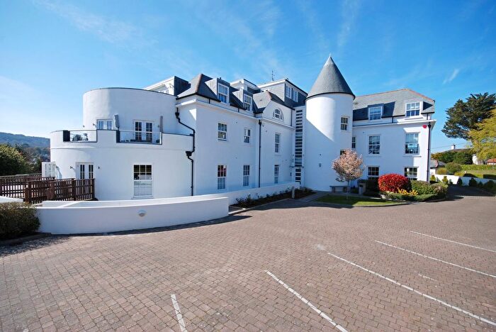 2 Bedroom Flat For Sale In Hillside Road, Sidmouth, EX10