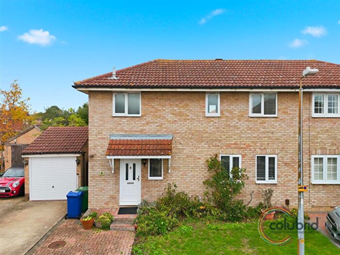 3 Bedroom Semi Detached House For Sale In Mullein Court, Grays, RM17