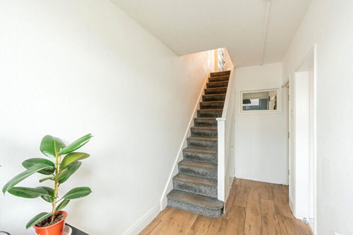 3 Bedroom End Of Terrace House For Sale In Dovercourt Road, Horfield, Bristol, BS7