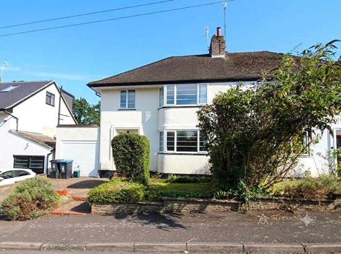 4 Bedroom Semi-Detached House To Rent In Cedar Road, Berkhamsted, HP4