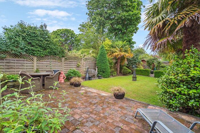 4 Bedroom Detached House For Sale In Nightingale Road, Bushey, WD23