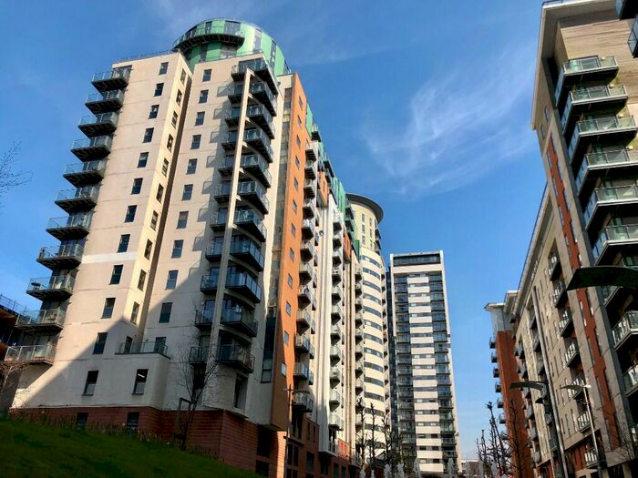 2 Bedroom Flat To Rent In Jeffson Place, Fernie Street, Manchester, Greater Manchester, M4