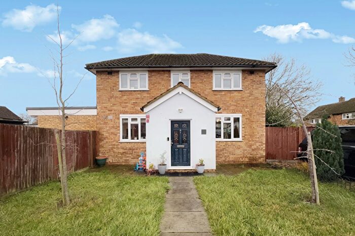 4 Bedroom End Of Terrace House For Sale In Stretton Way, Borehamwood, Hertsmere, WD6