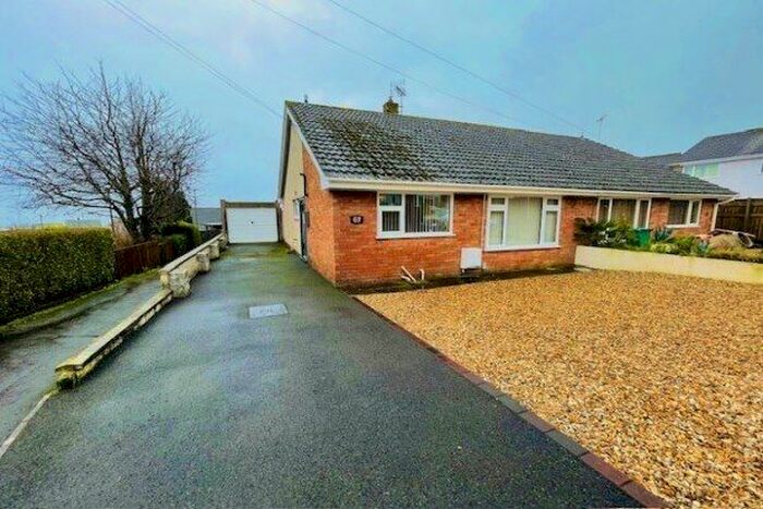 2 Bedroom Bungalow To Rent In The Deans, Bristol, BS20
