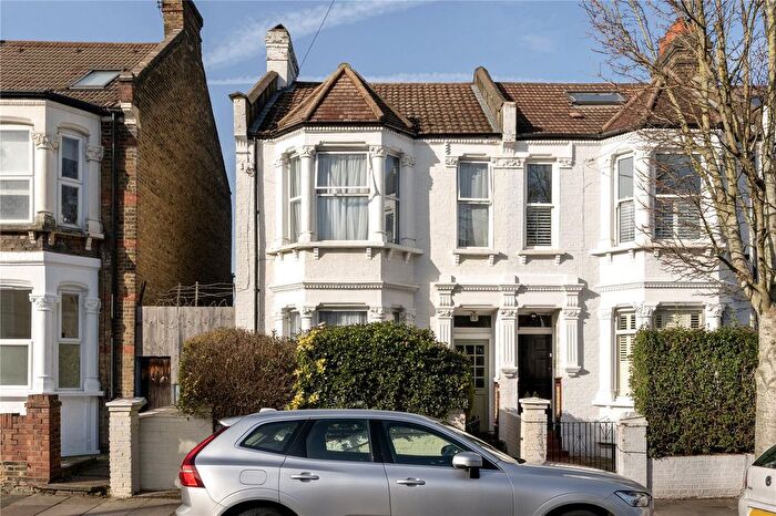 3 Bedroom End Terrace House For Sale In Wakeman Road, London, NW10