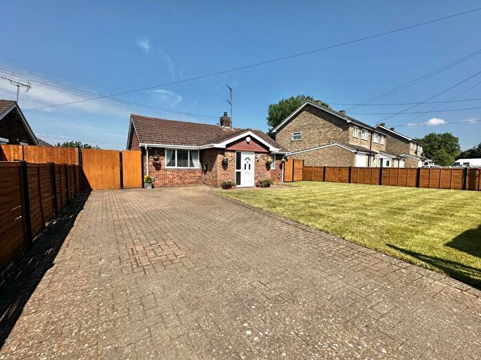 3 Bedroom Detached Bungalow For Sale In The Street, Holywell Row, Suffolk, IP28