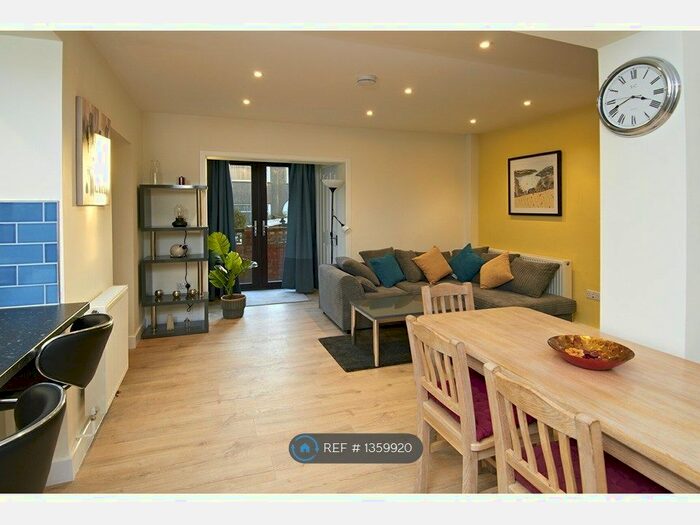 6 Bedroom Semi-Detached House To Rent In Roycroft Road, Filton, Bristol, BS34