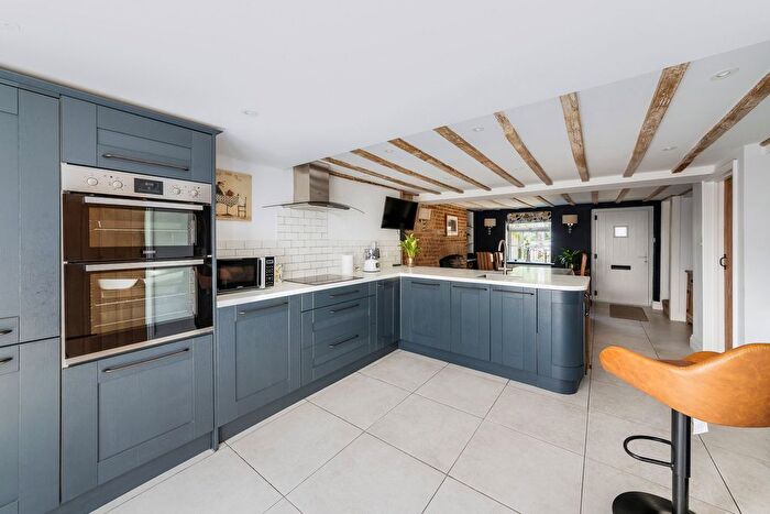 4 Bedroom Semi-Detached House For Sale In Waterperry Common, Oxfordshire, OX33