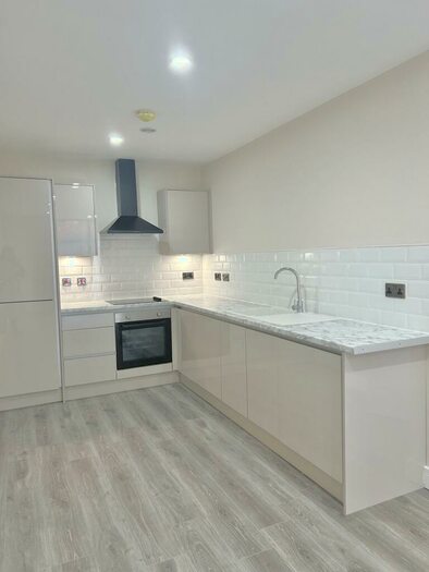 2 Bedroom Flat To Rent In Warstone Lane, Birmingham, West Midlands, B18