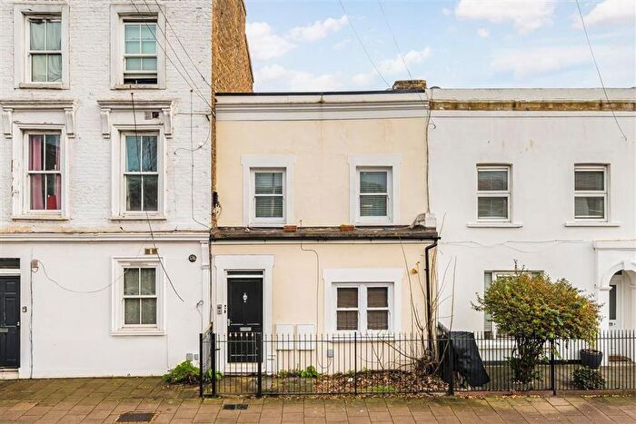 1 Bedroom Flat To Rent In Queens Road, Teddington, TW11