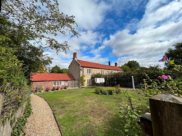 2 Bedroom End Of Terrace House To Rent In The Row, Little Ponton, Grantham, NG33