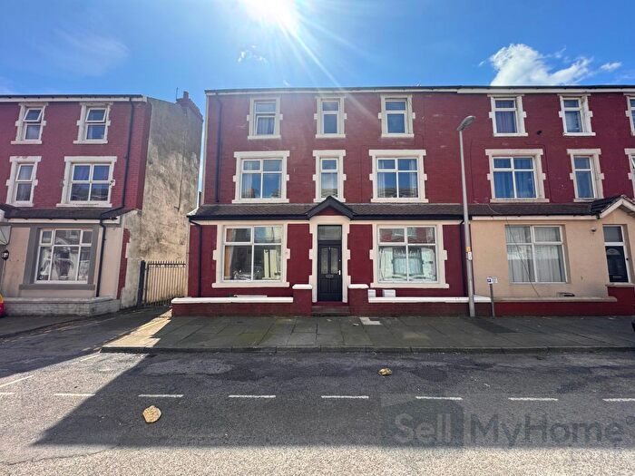 4 Bedroom Block Of Flats For Sale In St. Bedes Avenue, Blackpool, Lancashire, FY4