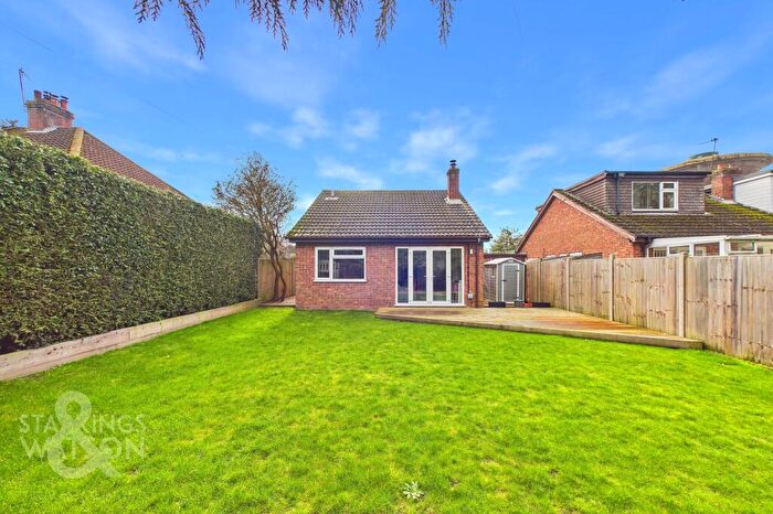 2 Bedroom Detached Bungalow For Sale In Marlingford Way, Easton, Norwich, NR9