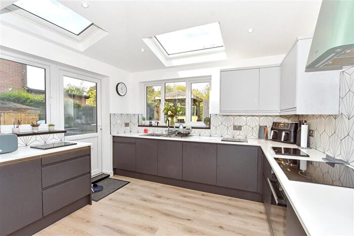 4 Bedroom Semi-Detached House For Sale In Station Road, Wootton, Isle Of Wight, PO33