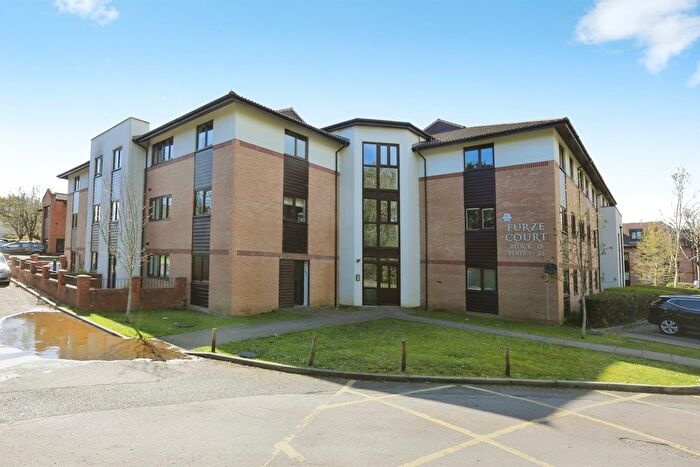 2 Bedroom Flat For Sale In Wickham Road, Fareham, PO16