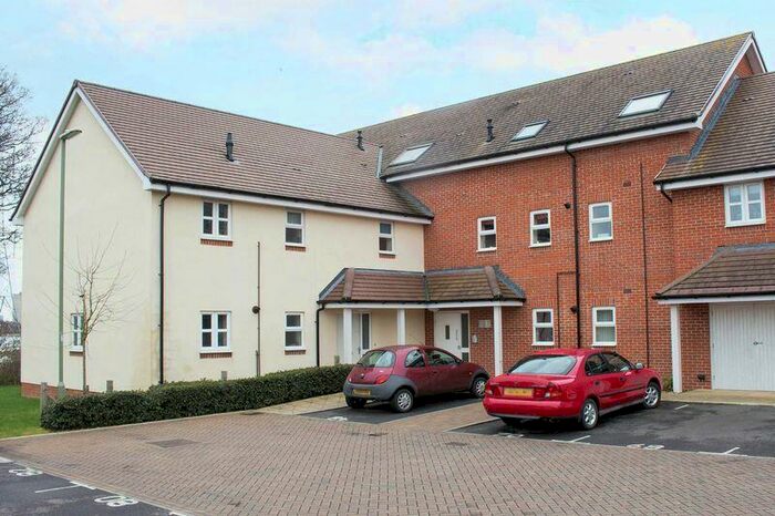 2 Bedroom Ground Flat To Rent In Totton, SO40