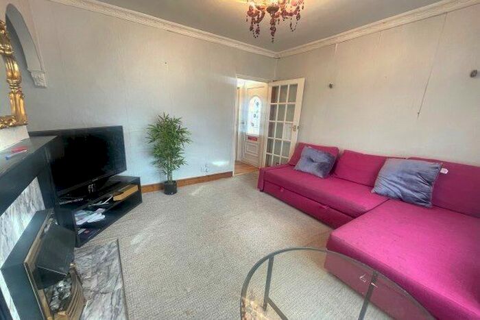 3 Bedroom Terraced House To Rent In Stanley Road, Croydon, CR0