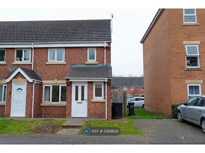 3 Bedroom Semi-Detached House To Rent In Ivatt Drive, Crewe, CW2