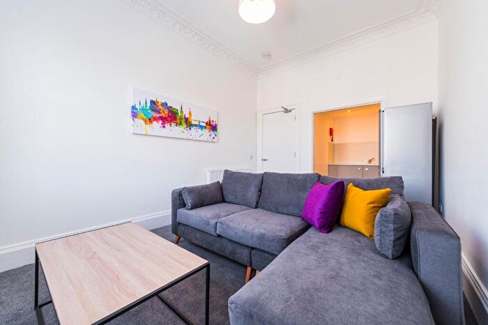 2 Bedroom Flat To Rent In Leith Walk, Edinburgh, Midlothian, EH6