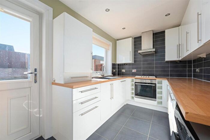 2 Bedroom Semi-Detached House For Sale In Evershed Drive, Dunfermline, KY11