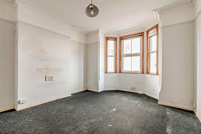 5 Bedroom Terraced House For Sale In Rushworth Avenue, West Bridgford, Nottingham, NG2