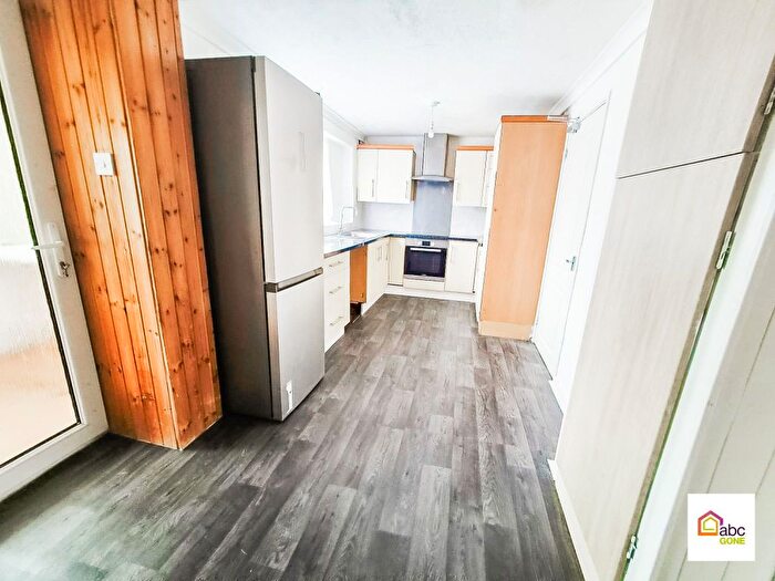 3 Bedroom Terraced House To Rent In Great Mistley, Basildon, SS16
