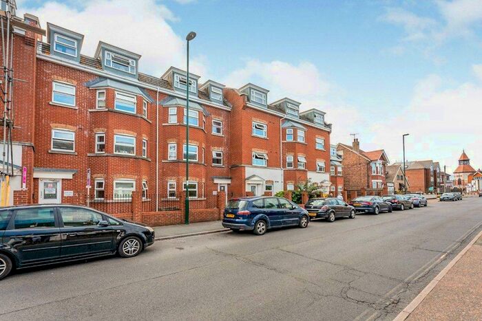 Flat To Rent In Bognor Regis, PO21