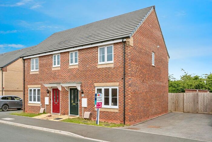 3 Bedroom Semi-Detached House For Sale In The Maltings, Kirton Lindsey, Gainsborough, DN21