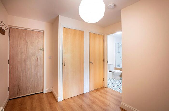 1 Bedroom Apartment For Sale In Walsworth Road, Hitchin, SG4