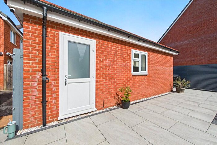 Studio To Rent In Shipridge Drive, Spencers Wood, Reading, Berkshire, RG7