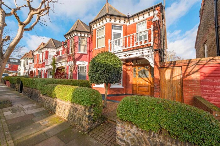 4 Bedroom End Of Terrace House For Sale In Dewsbury Road, London, NW10